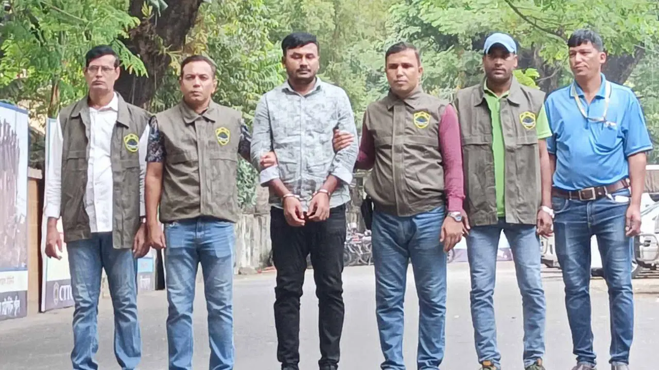 পুলিশের ওপর হামলা-হত্যার পরিকল্পনা বাস্তবায়নে নেতৃত্ব দেয় আমান
