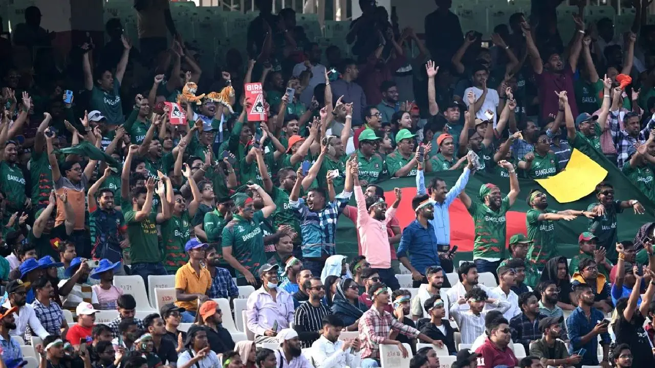 সমর্থকদের নিয়ে যা বলছেন মিরাজ