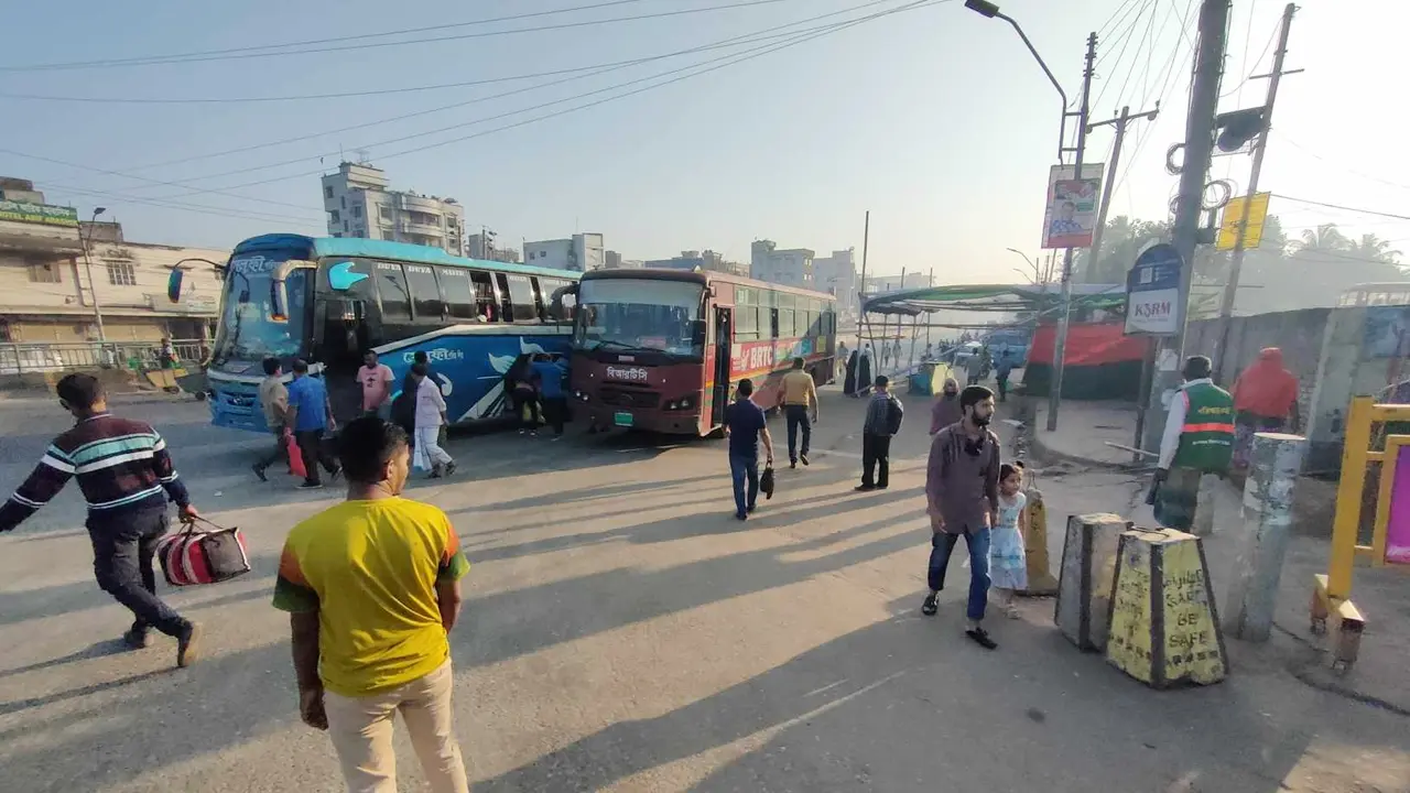 ফাঁকা গাবতলী, ছাড়ছে না দূরপাল্লার বাস