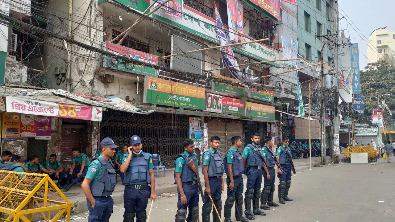 কার্যালয়ের ধারেকাছেও ভিড়তে পারেননি বিএনপির নেতাকর্মীরা