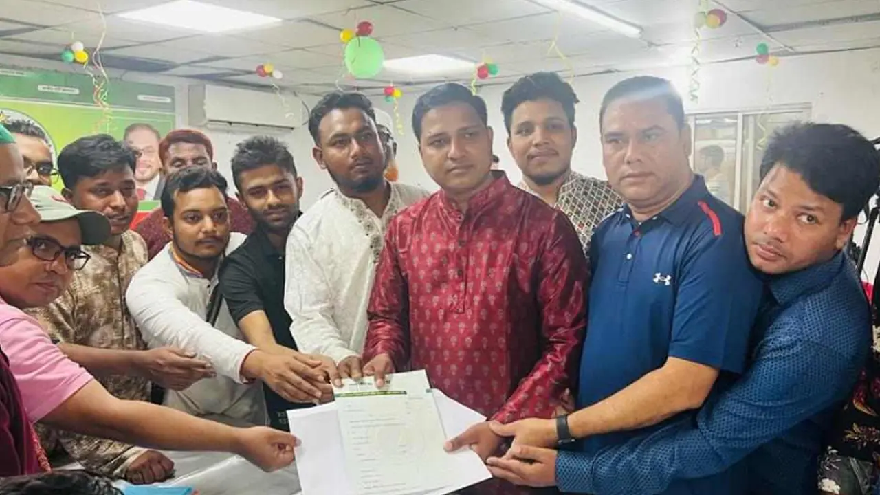 রাঙ্গার আসনে মনোনয়ন ফরম কিনলেন ছাত্র সমাজের সভাপতি আল মামুন