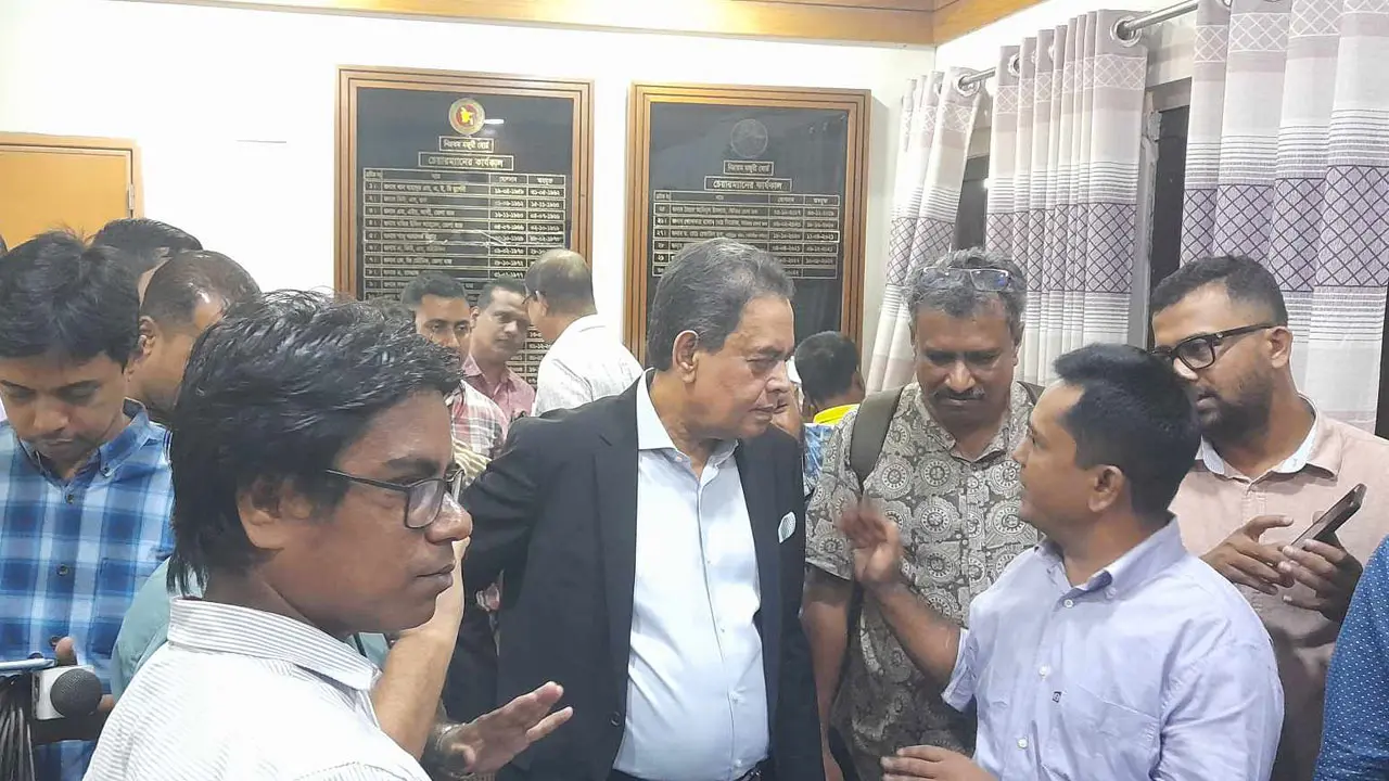 বৈঠক শেষ, ঘোষণা হয়নি মজুরি