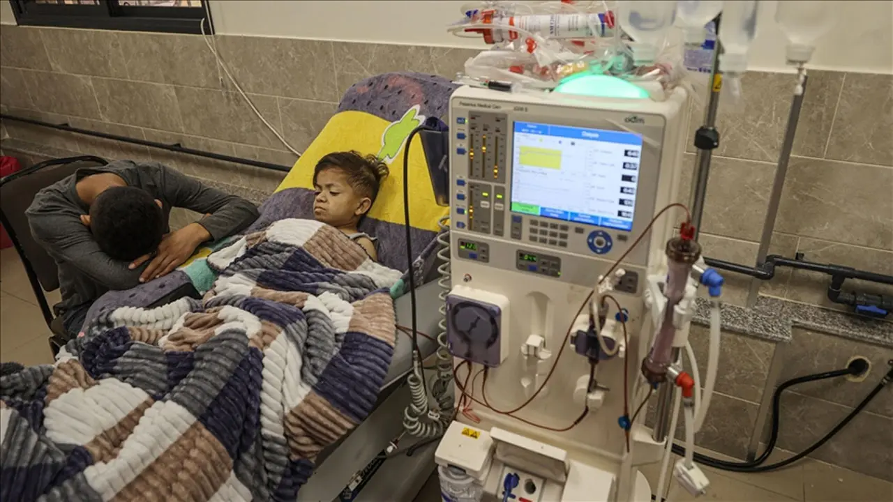 গাজার আল-শিফা হাসপাতালে ‘মৃত্যুর সঙ্গে লড়ছে’ ৭ হাজার মানুষ