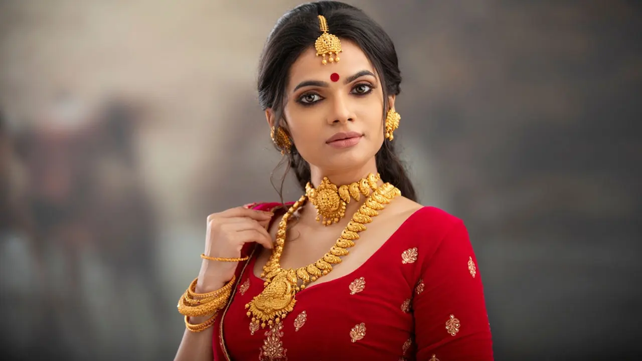 সোনার গয়না কেনার সময় যে বিষয়গুলো খেয়াল করবেন