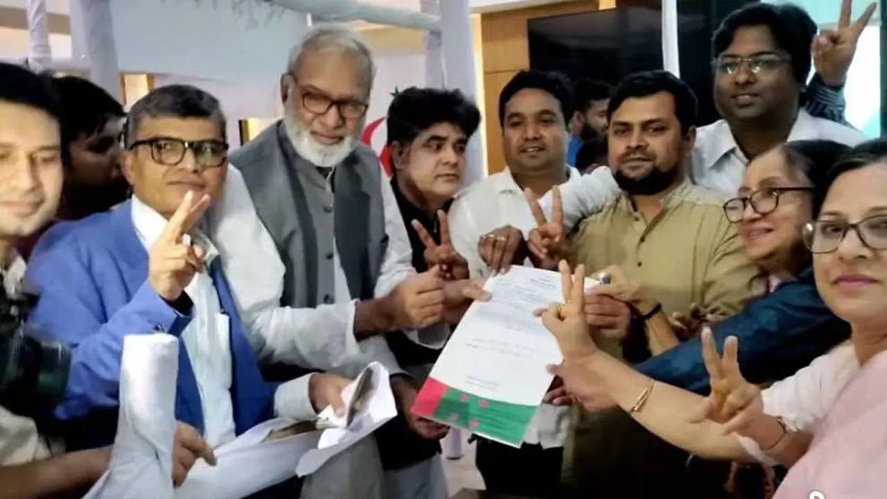 রংপুর-৬ আসনেও মনোনয়ন ফরম নিলেন শেখ হাসিনা