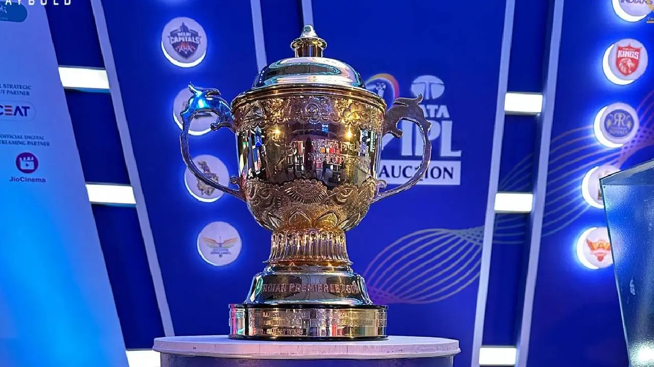 আইপিএলে দলবদল, ক্রিকেটে ফুটবলের হাওয়া