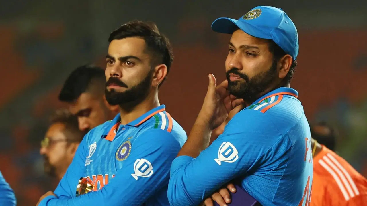 ‘রোহিতরা ভারতকে অনেক দিয়েছে, টি-টোয়েন্টি বিশ্বকাপে রাখা উচিৎ’
