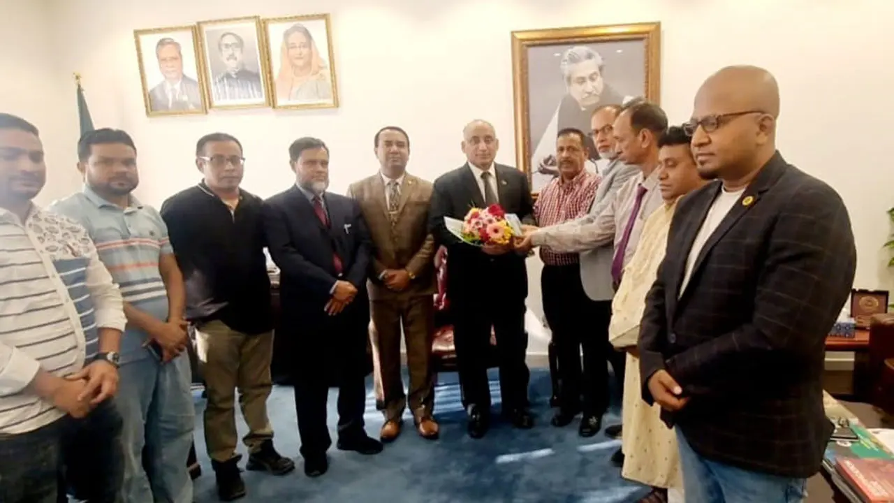 রাষ্ট্রদূতের সঙ্গে কুয়েত জালালাবাদ অ্যাসোসিয়েশন নেতাদের সাক্ষাৎ