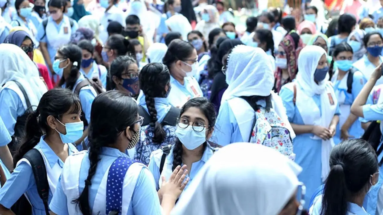 স্কুলে ভর্তিতে মনোনয়ন পেল ৩ লাখের বেশি শিক্ষার্থী