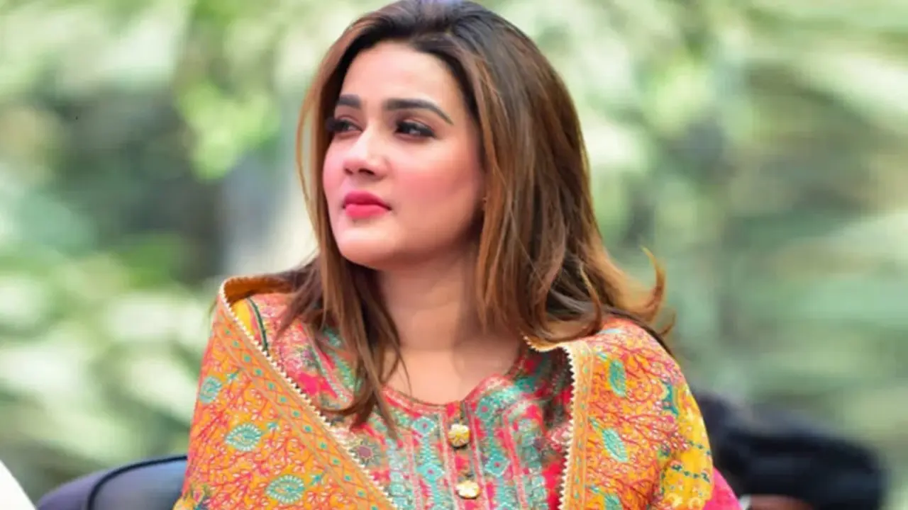 ডিজিটাল নিরাপত্তা আইনের মামলায় অব্যাহতি পেলেন মাহিয়া মাহি