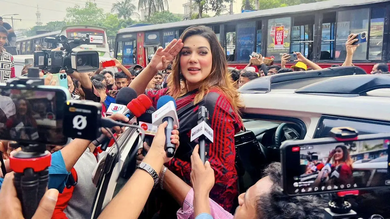 এই শুভ দিনে আমার সঙ্গে লোক আসবেই : মাহি