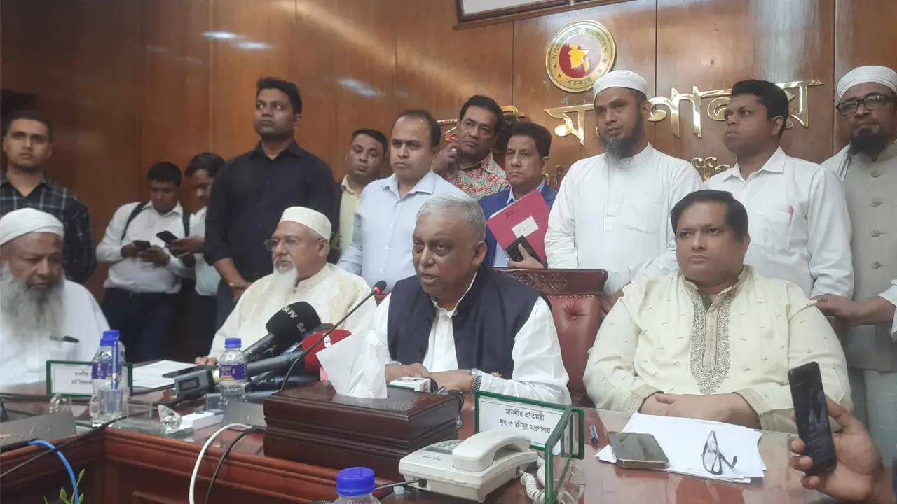 যে কোনো চ্যালেঞ্জ মোকাবিলায় পুলিশ প্রস্তুত : স্বরাষ্ট্রমন্ত্রী