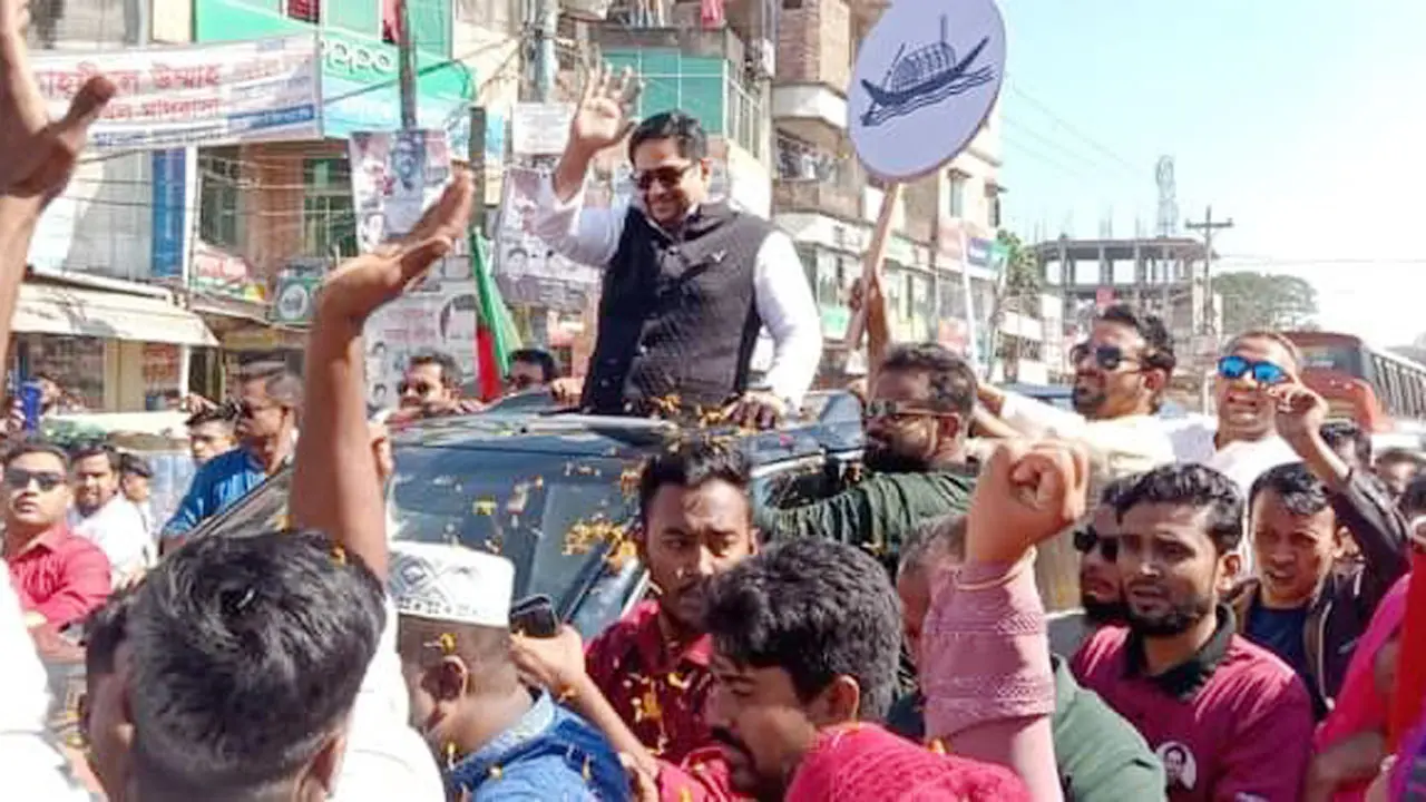আচরণবিধি লঙ্ঘন করে এমপি ফখরুলের শোডাউন