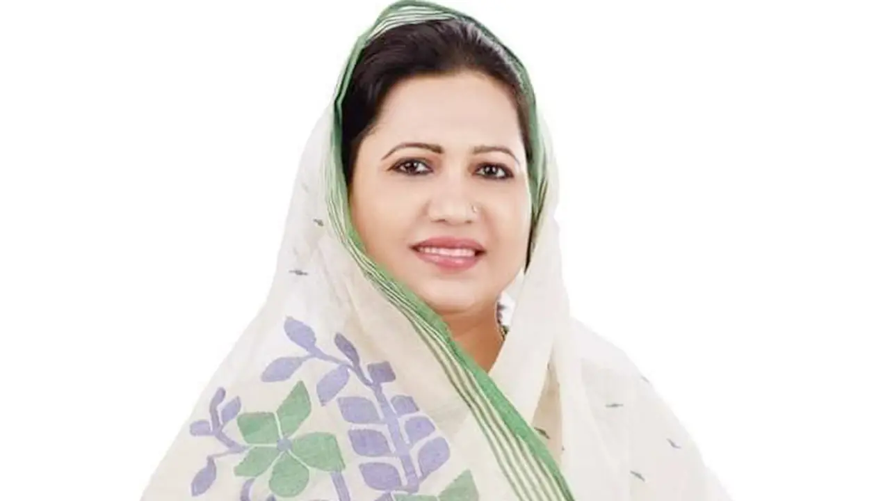 প্রয়াত শাকিলের স্ত্রী পপি হলেন নৌকার কাণ্ডারি