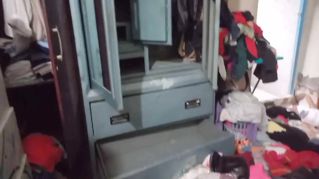 মাদরাসায় ডাকাতি করেছে জানার পর মালামাল রেখে গেছে ডাকাতরা