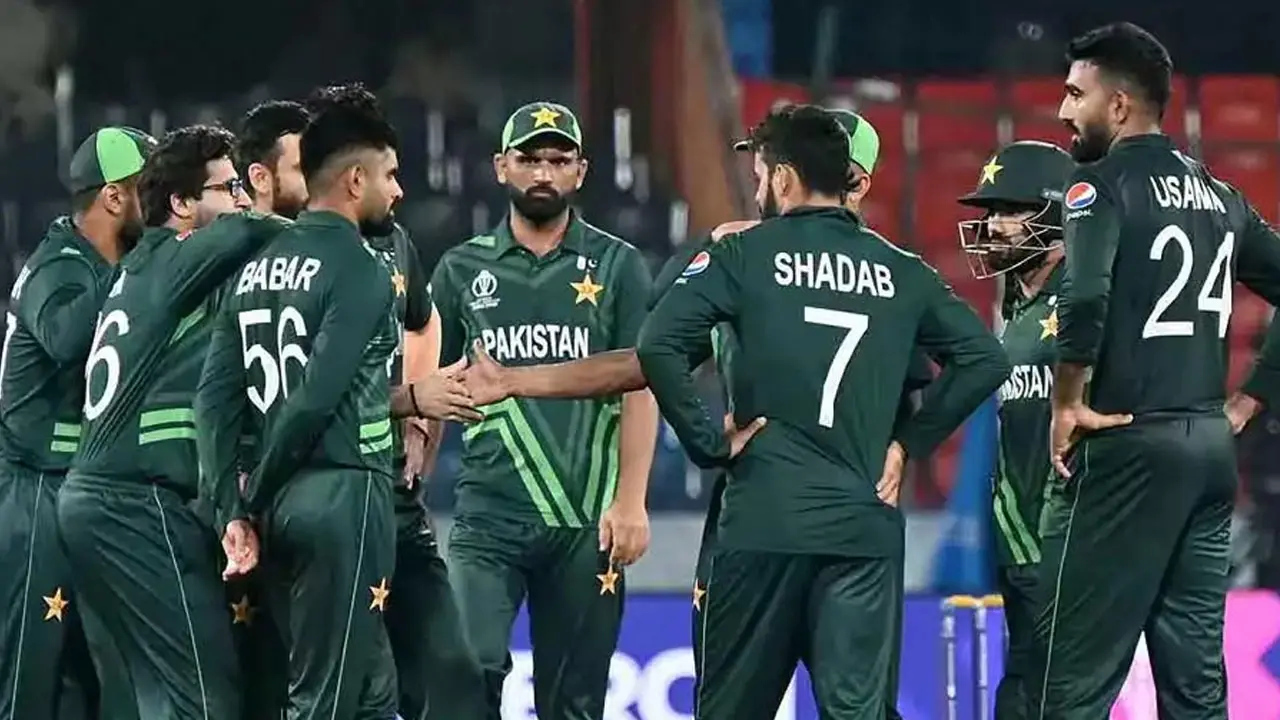 বাঁচা-মরার ম্যাচের আগে ‘নতুন শত্রু’ হাজির পাকিস্তানের