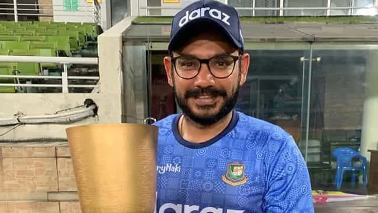 ডোনাল্ডের পর চাকরি ছাড়লেন আরও এক বিদেশি