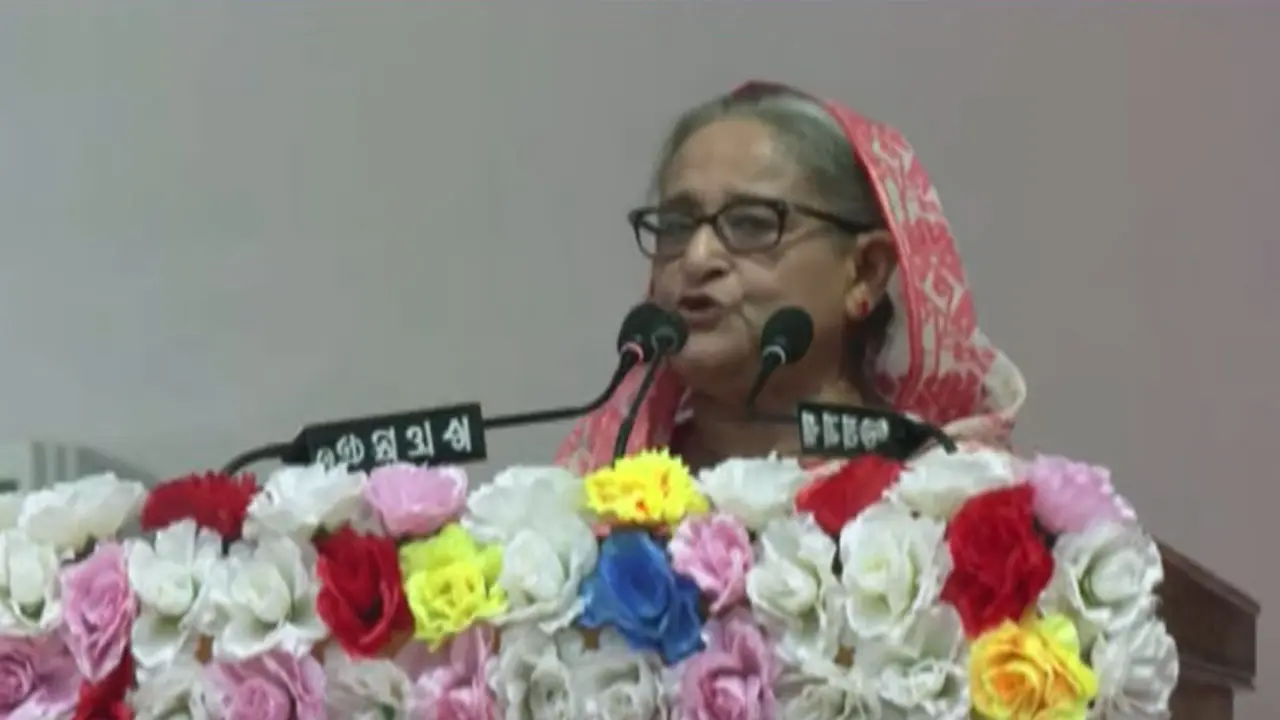 মুচলেকা দিয়ে খালেদা জিয়া ক্ষমতায় এসেছিল : শেখ হাসিনা