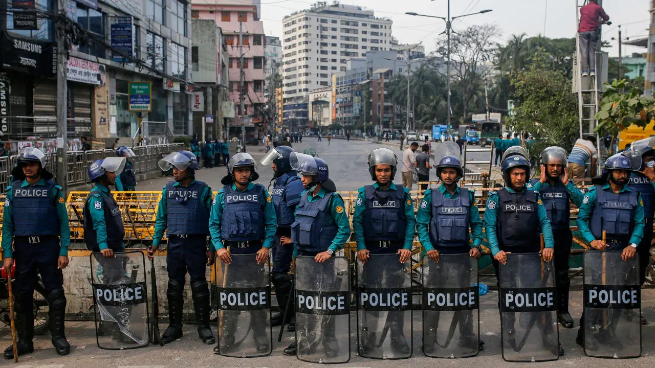 নির্বাচনে পুলিশ পাঁচদিন আনসার ছয়দিন থাকবে