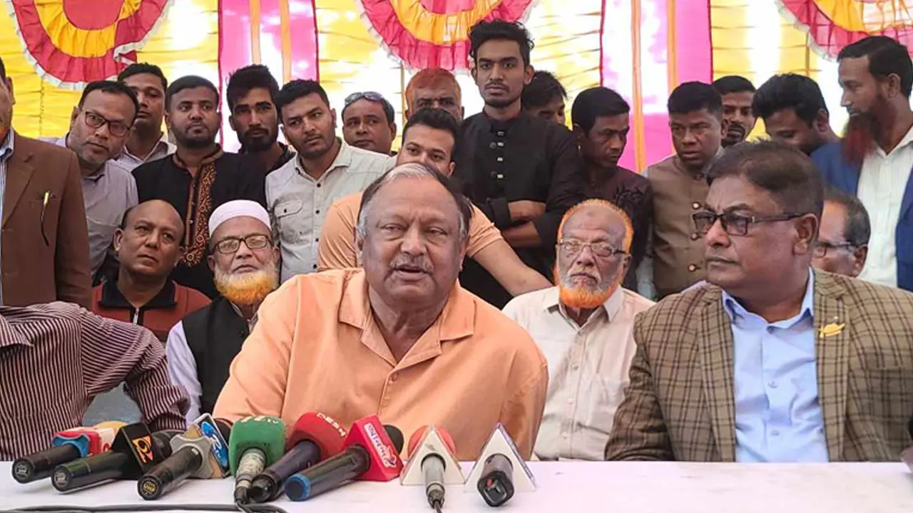 ডলারের দাম বাড়ায় চিনির দাম কমছে না : বাণিজ্যমন্ত্রী