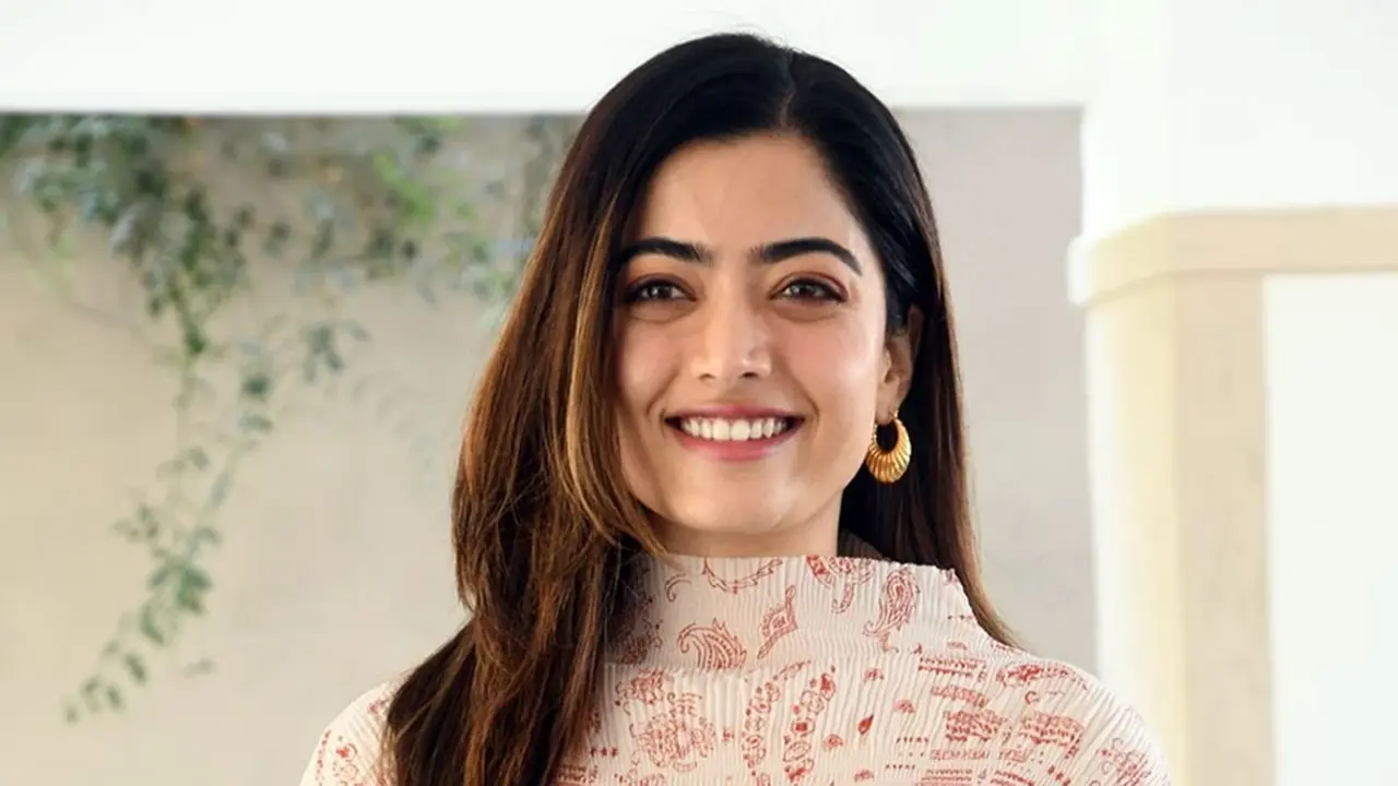 অশ্লীল ভিডিও নিয়ে মুখ খুললেন রাশমিকা, বললেন ‘ভয় করছে’