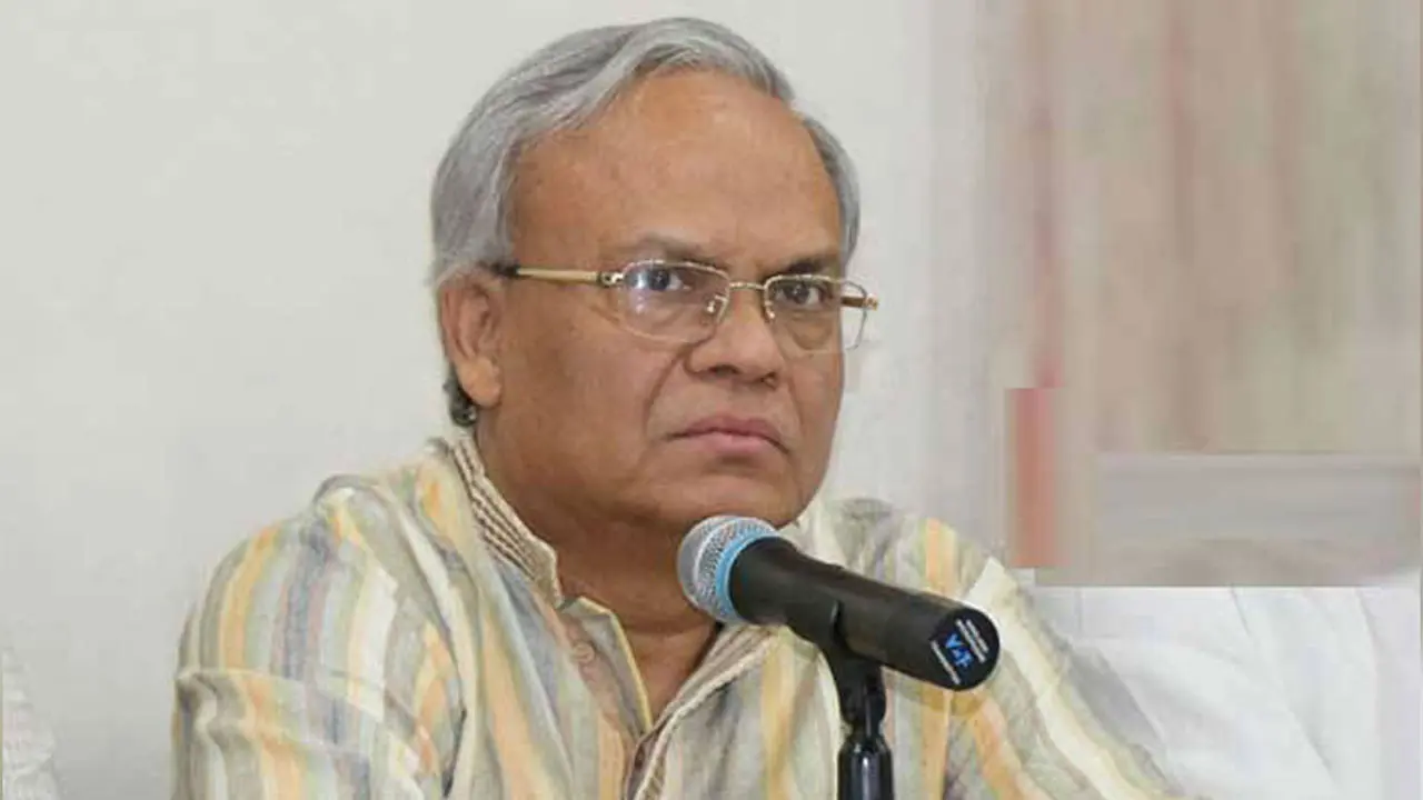 ‘দুর্জয়’ সাহস নিয়ে নেতাকর্মীদের রাস্তায় নামার আহ্বান রিজভীর