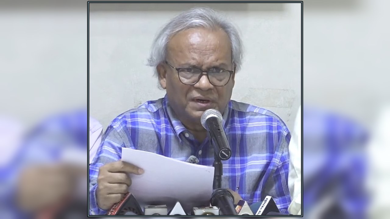 দলছুটদের দিয়ে নতুন দল বানাচ্ছে সরকার : রিজভী