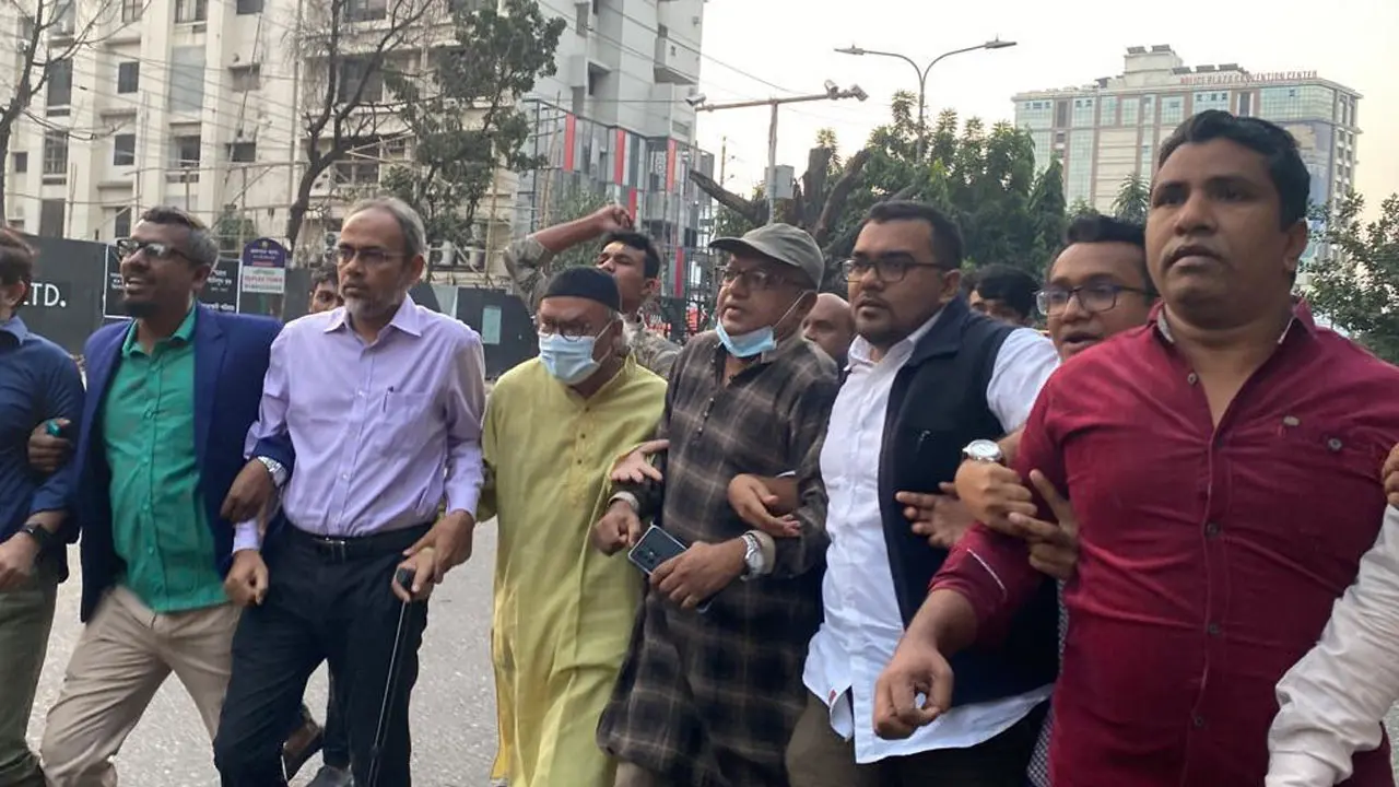 হরতাল সফল করতে রাজধানীতে বিএনপি ও সহযোগী সংগঠনের মিছিল 