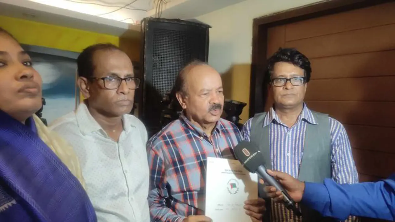 নৌকার মনোনয়ন ফরম কিনলেন এসকে সিকদার