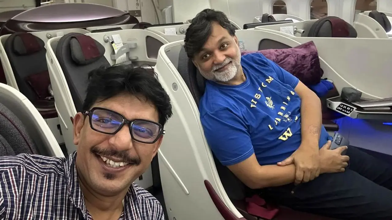 একসঙ্গে লন্ডনে উড়াল দিলেন চঞ্চল-সৃজিত