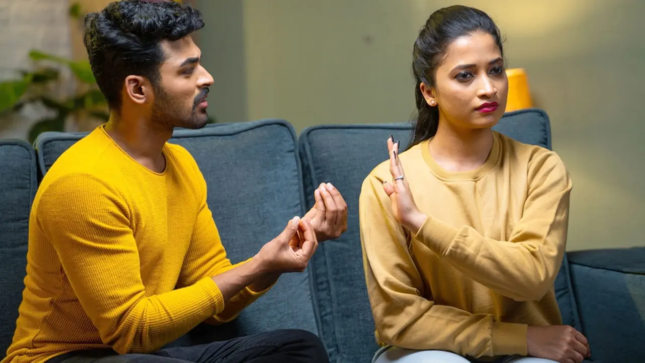 যে জিনিসগুলো আপনাকে অসুখী করে