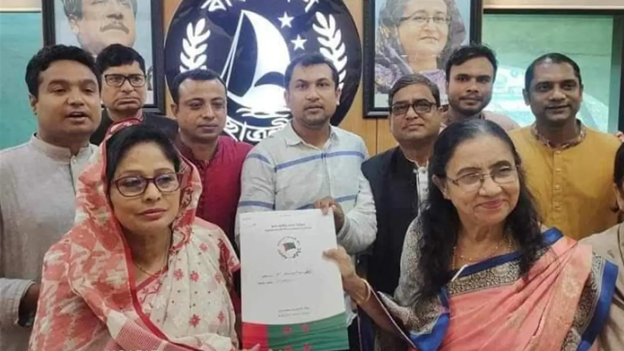 আ.লীগের মনোনয়ন পত্র কিনেছেন ছাত্রলীগের সাবেক সভাপতি শোভন 
