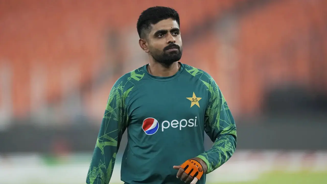 ব্যাটিং বিপর্যয় নিয়ে যা বলছেন বাবর