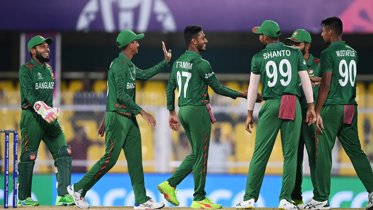 বিশ্বকাপ জিতলে বিএমডব্লিউ গাড়ি পাবেন সাকিব-শান্তরা