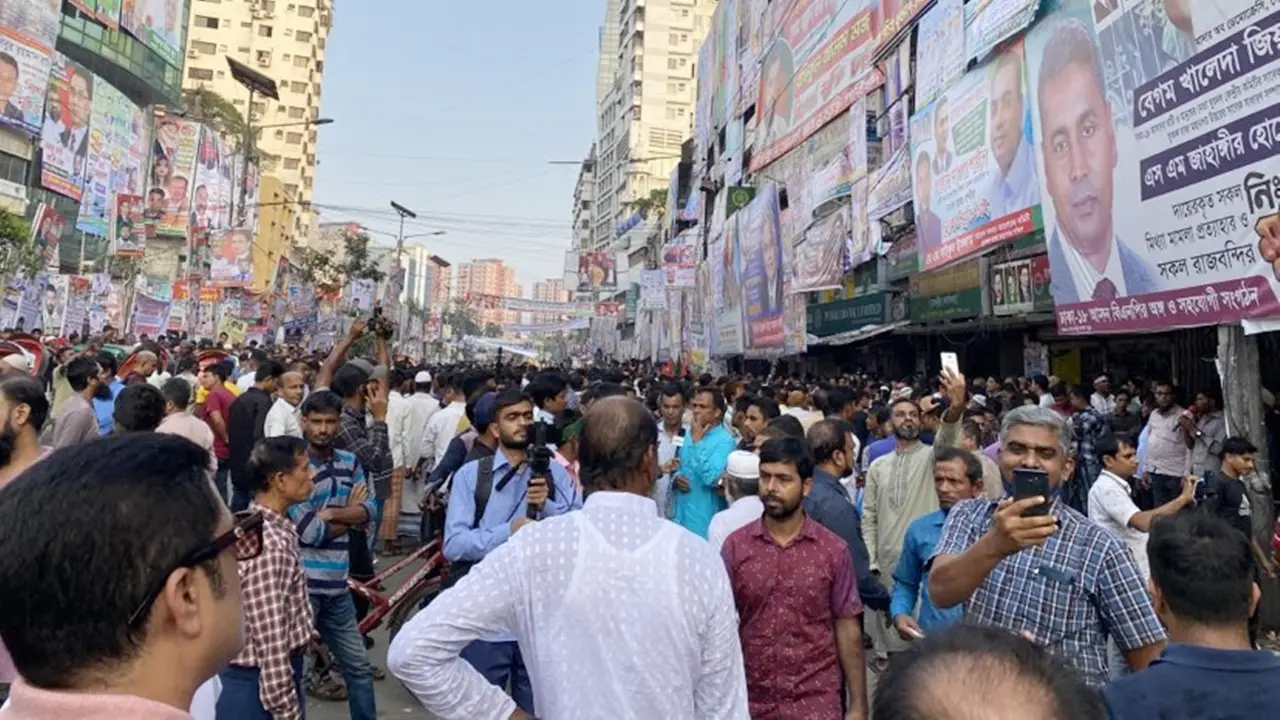 সবজি বিক্রেতা ও রোগী সেজে ঢাকায় আসছেন বিএনপি নেতাকর্মীরা