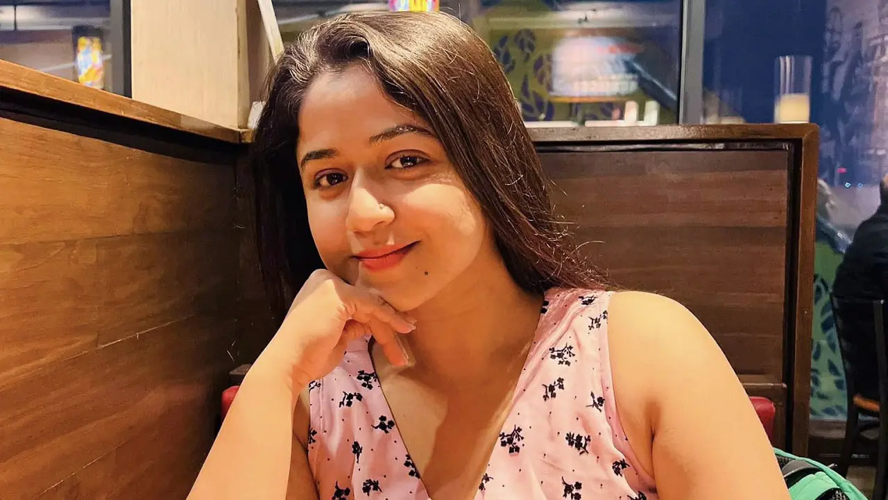 নায়িকাদের সংসার কেন টেকে না, জানালেন ফারিয়া শাহরিন