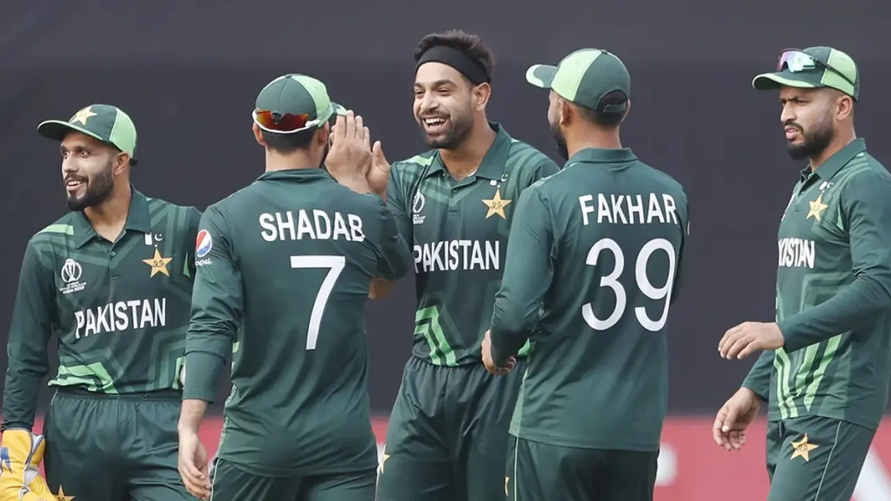 ‘হায়দরাবাদী বিরিয়ানি খাওয়ায় বাজে ফিল্ডিং করেছে পাকিস্তান’