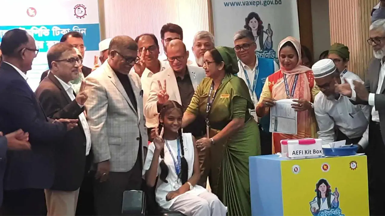 ডেঙ্গু ভ্যাকসিন আরও অনেকদূর : স্বাস্থ্যমন্ত্রী