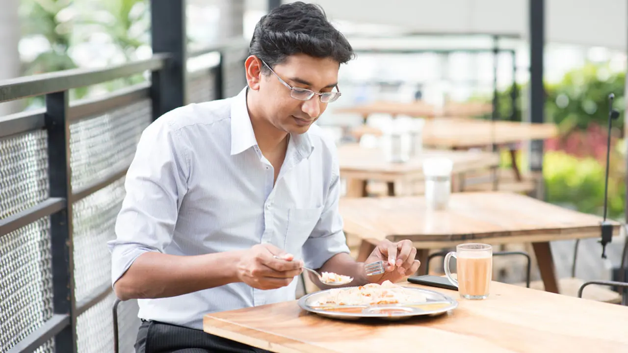 কর্মজীবীরা কী খাবেন?
