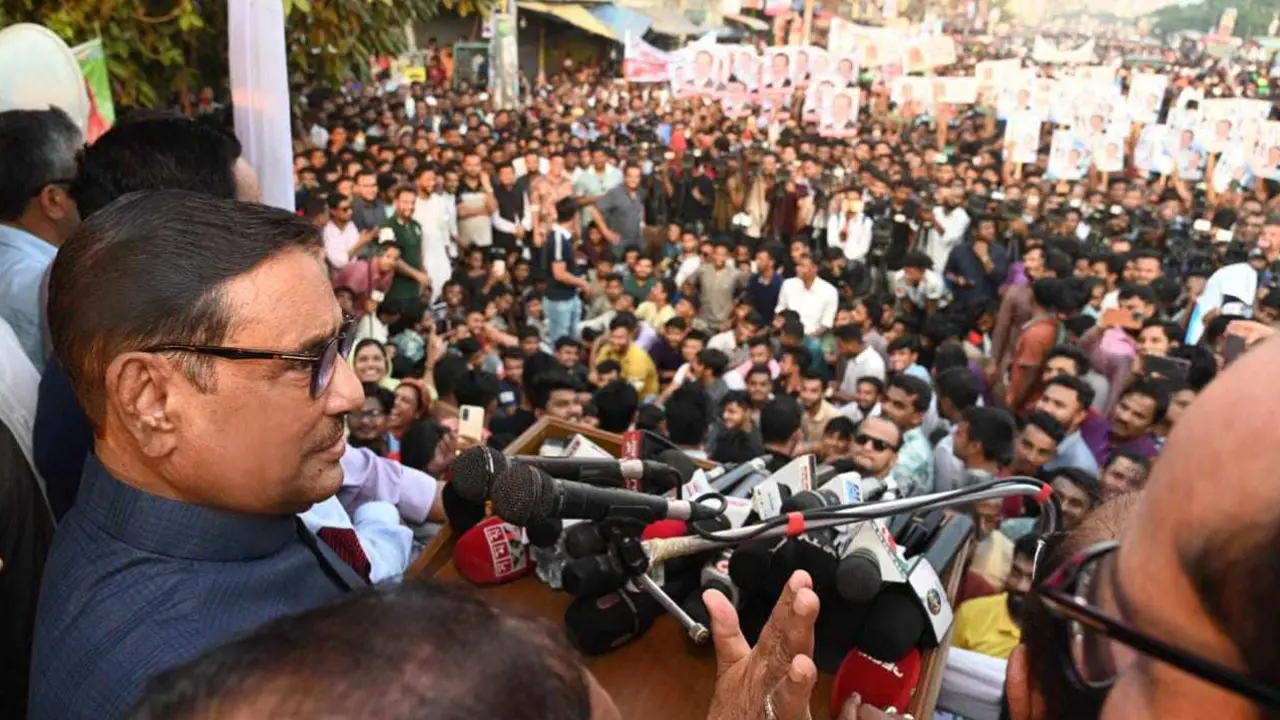 বেশি লাফালাফি করলে ফখরুল-রিজভীর মাথায় ইউরেনিয়াম ঢেলে দেব