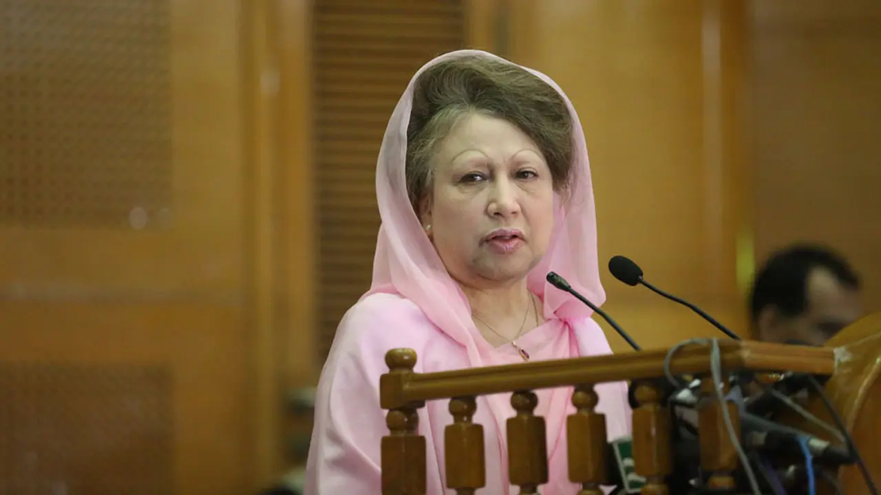 খালেদা জিয়ার বিরুদ্ধে অভিযোগ গঠন পেছাল