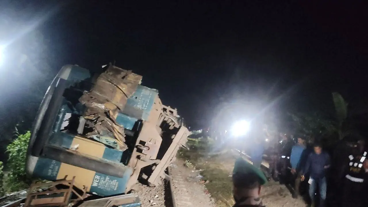 ট্রেন দুর্ঘটনায় নিহতদের পরিবার পাচ্ছে ২৫ হাজার টাকা
