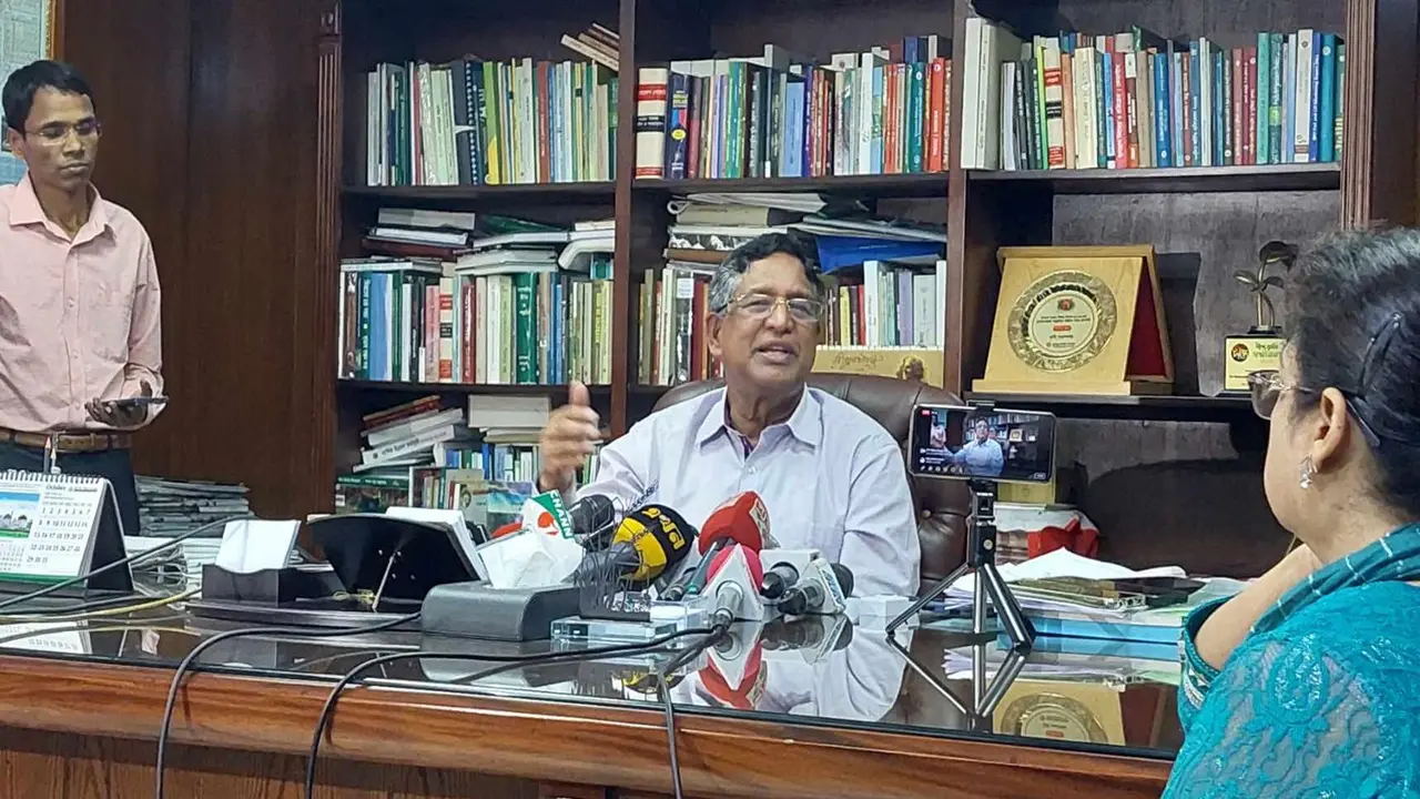 আলুর দাম বাড়াচ্ছে কোল্ডস্টোরেজ সিন্ডিকেট : কৃষিমন্ত্রী