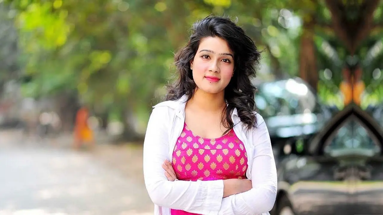 দুই আসনে মনোনয়ন চাইবেন মাহিয়া মাহি