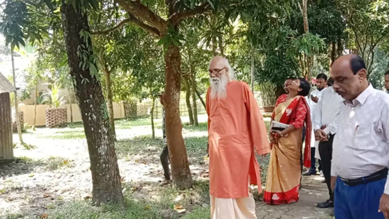 মৃত্যুর পর আমি কাউকে চাপে রেখে যেতে চাই না : নির্মলেন্দু গুণ