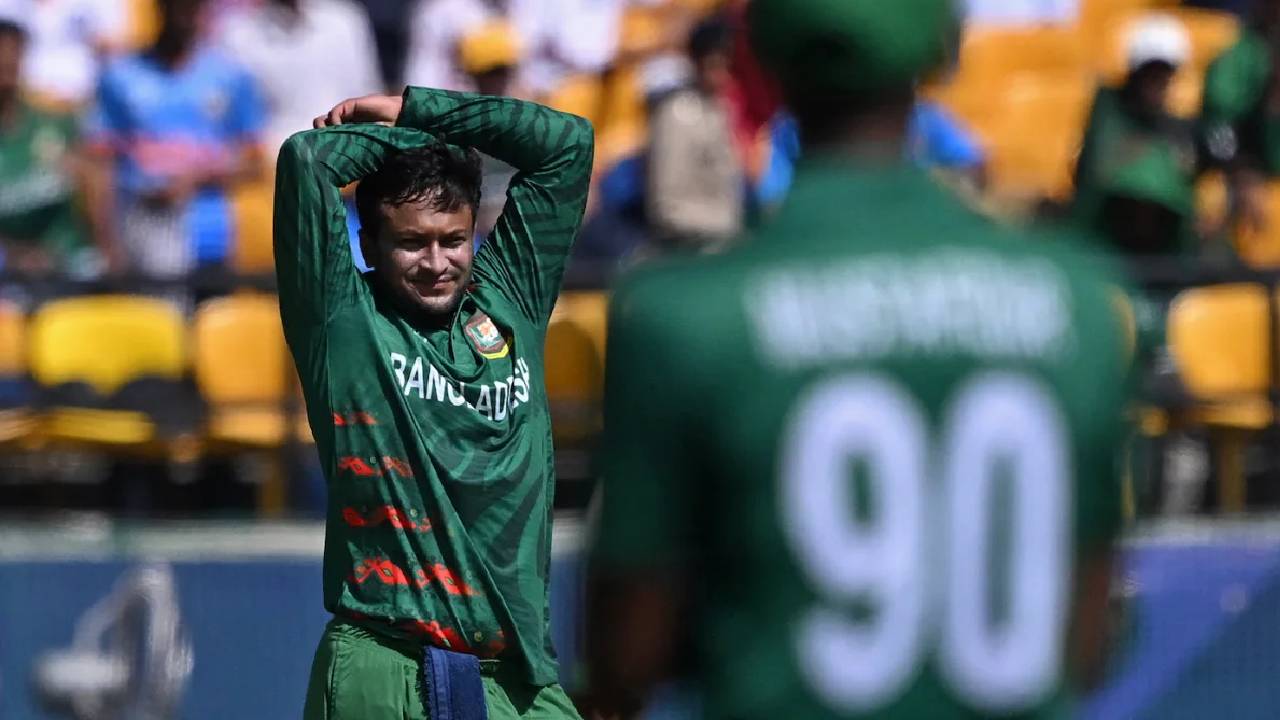একাদশে নেই সাকিব, দুই পরিবর্তন নিয়ে মাঠে বাংলাদেশ 