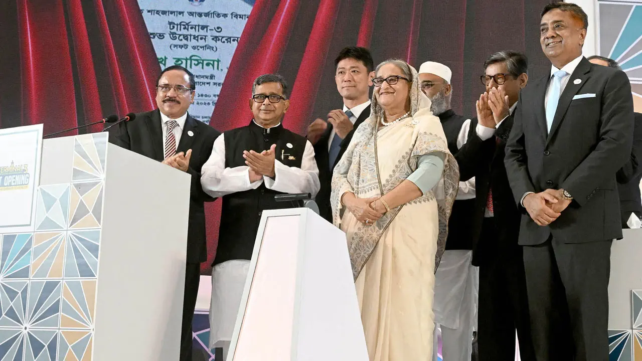 দৃষ্টিনন্দন তৃতীয় টার্মিনালের উদ্বোধন করলেন প্রধানমন্ত্রী