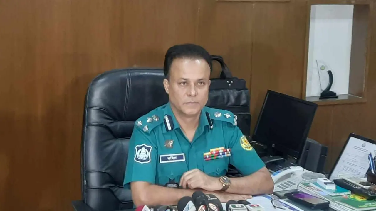 আওয়ামী লীগ-বিএনপির সমাবেশ নিয়ে এখনো সিদ্ধান্ত হয়নি : ডিএমপি