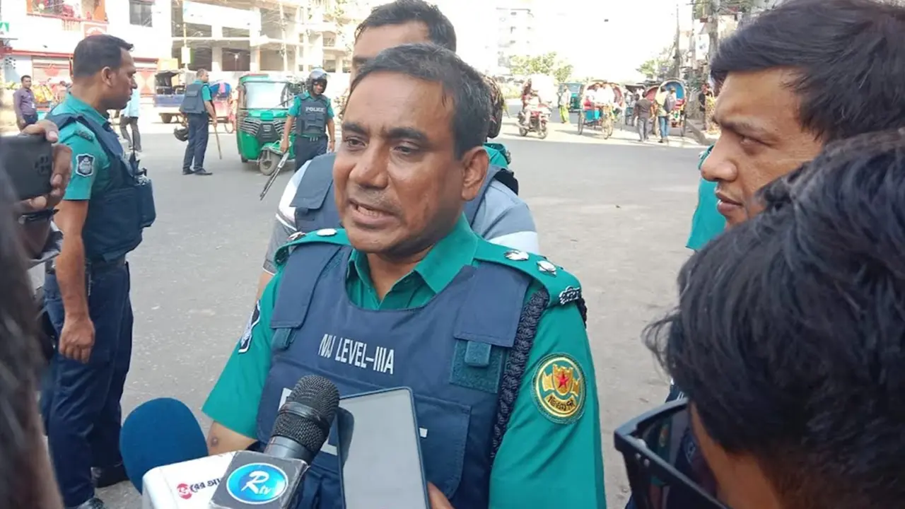 শ্রমিক আন্দোলন নিয়ে গুজব ছড়ানো হয়েছে : ডিসি জসিম