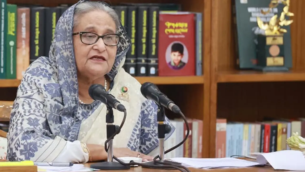 খুনিদের সঙ্গে কীসের সংলাপ, প্রশ্ন প্রধানমন্ত্রীর